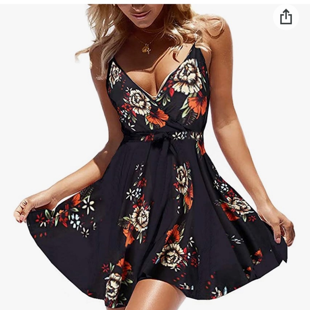 XL beautiful floral dress. Purchased from Amazon, only worn once.
